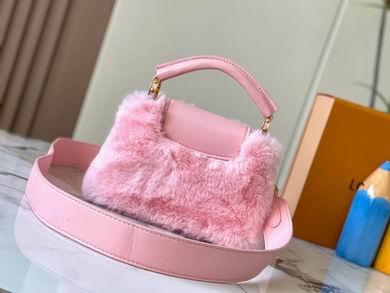 1:1 Louis Vuitton Bags Capucines M22387水貂毛21x14x8cm ss