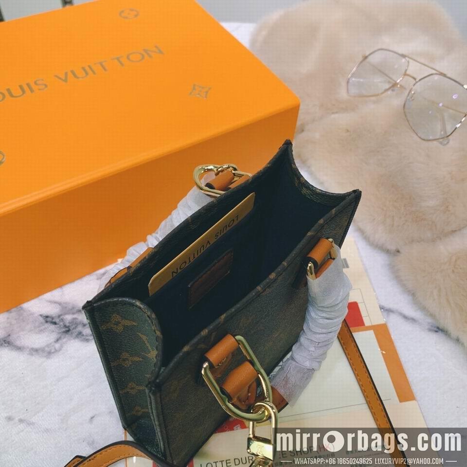 1:1 Louis Vuitton Bags Petit Sac Plat M69846 ss