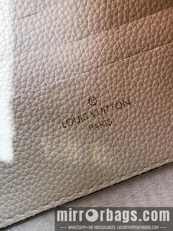 1:1 Louis Vuitton Bags M12211 19x11x6cm ss