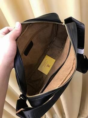 1:1 Louis Vuitton Bags 964-3 33X23X7cm WP