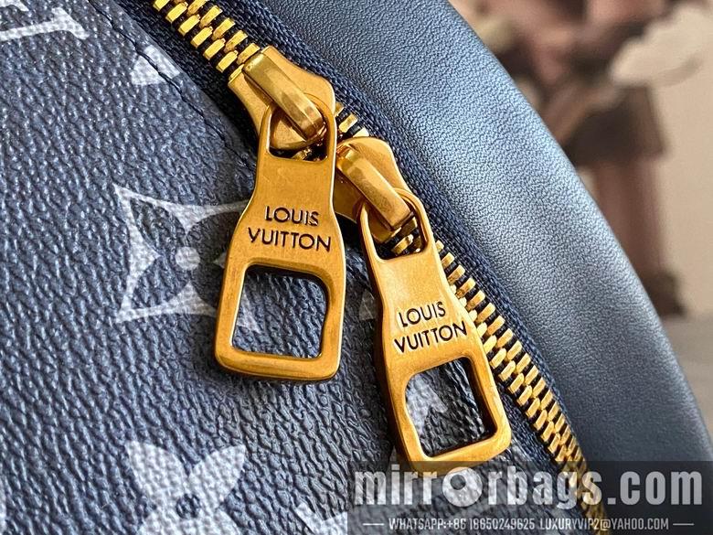 1:1 Louis Vuitton Bags 23905 47X18cm XM