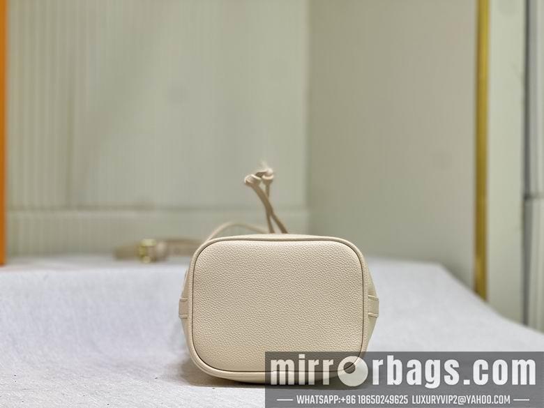 1:1 Louis Vuitton Bags NanoNoe M81626 13x16x10cm ss