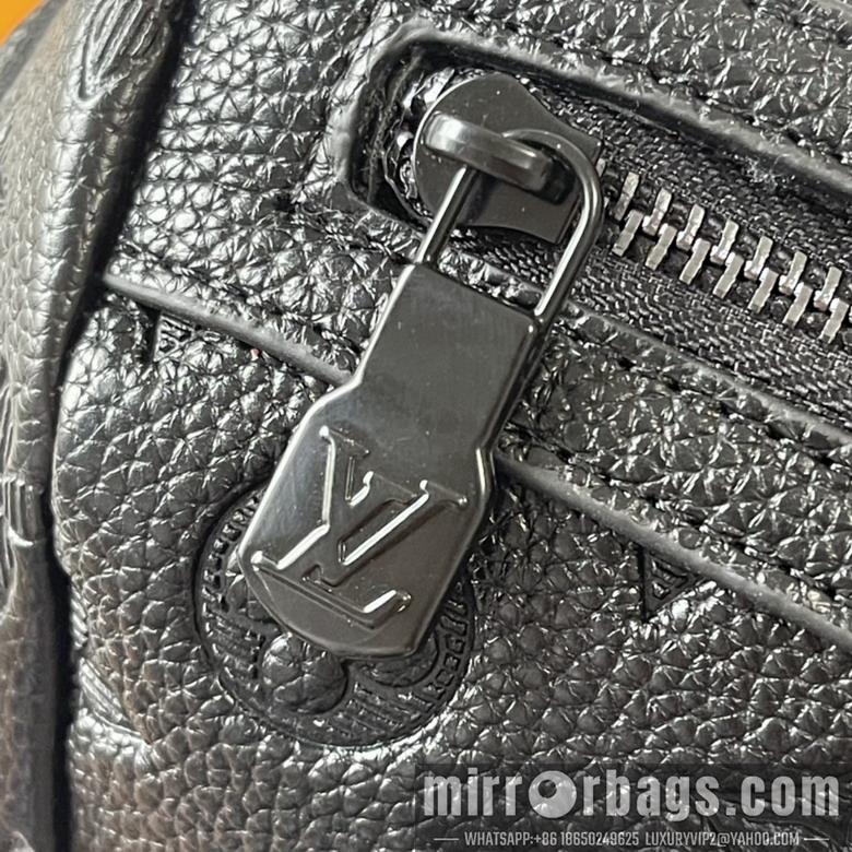1:1 Louis Vuitton Bags Voyager M25121 33x22.5x11cm ss