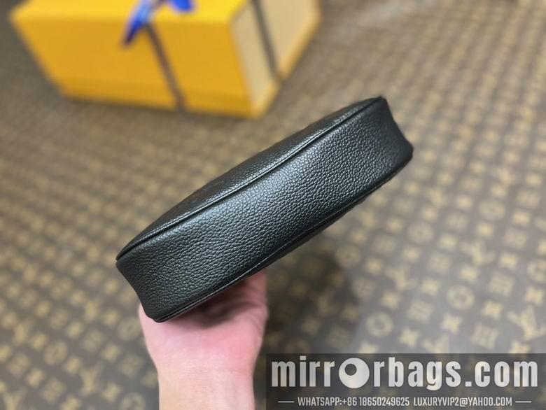 1:1 Louis Vuitton Bags M82391 20.5X11X5cm XM