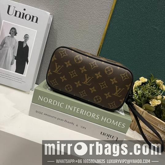 1:1 Louis Vuitton Bags Monogram M68321 22x15x5cm zy
