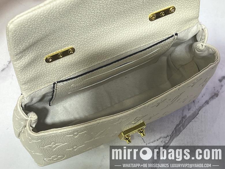 1:1 Louis Vuitton Bags M12211 19x11x6cm ss