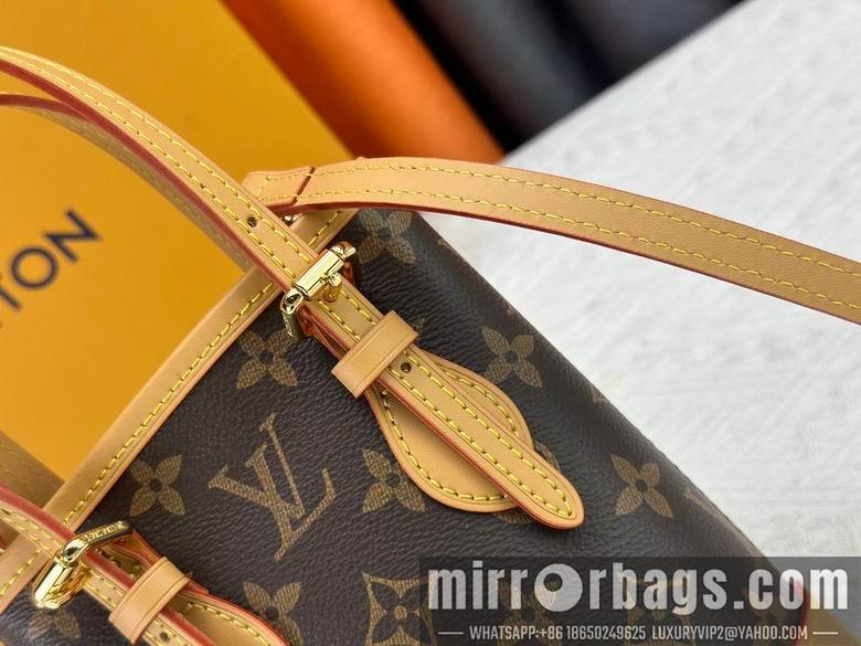 1:1 Louis Vuitton Bags M81489 13X17X9cm XMY