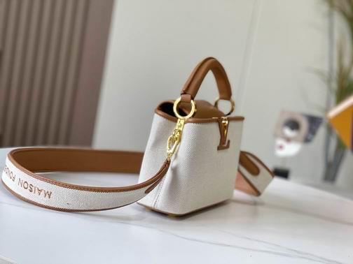 1:1 Louis Vuitton Bags Capucines M59872麻布配浅土黄金扣21x14x8cm cs