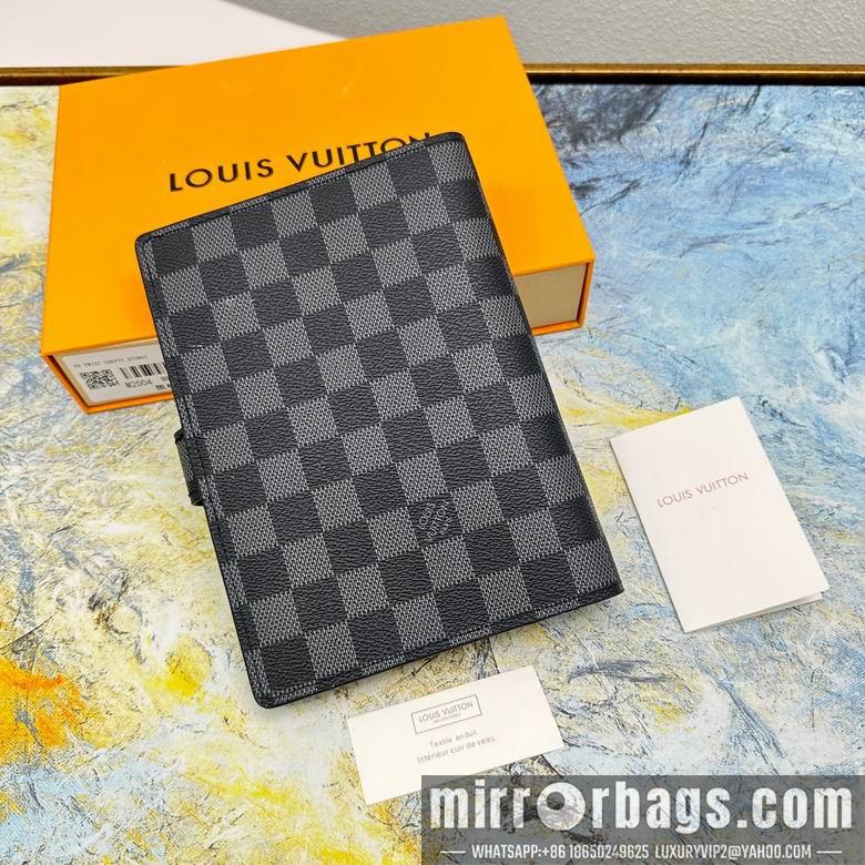 1:1 Louis Vuitton Bags M20004 14X18cm ZC 1