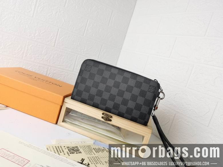 1:1 Louis Vuitton Bags M69037 19X11X3.5cm XMY 4