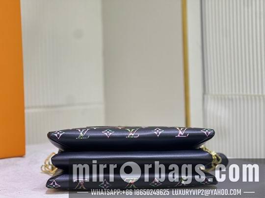 1:1 Louis Vuitton Bags Coussin M57782 M57790 30cm cs