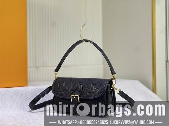1:1 Louis Vuitton Bags Diane M83300 M45985 19x10.5x6cm ss4