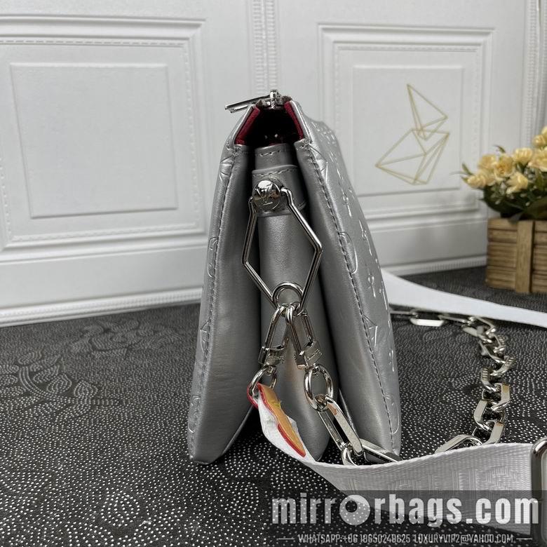 1:1 Louis Vuitton Bags Coussin 57790银 26X20X12 ss