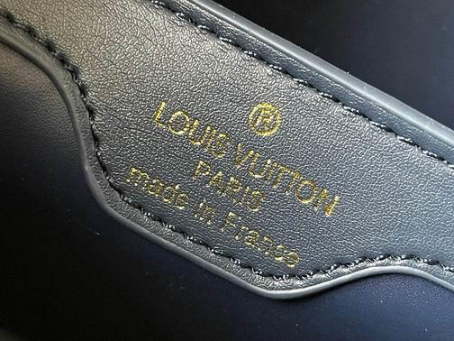 1:1 Louis Vuitton Bags Capucines M57358杏 黑 蓝31.5x20x11cm cs