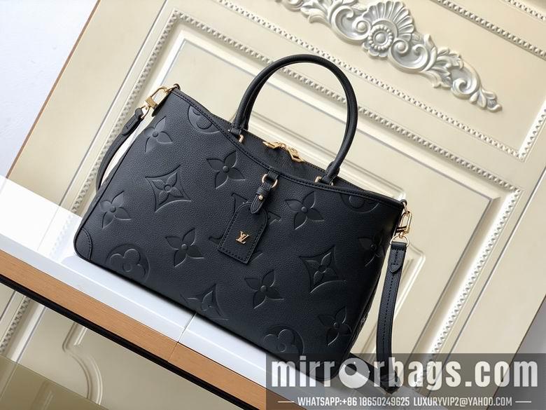 1:1 Louis Vuitton Bags M46487 36X22X9cm XM