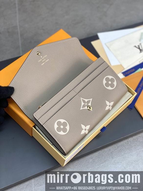 1:1 Louis Vuitton Bags M81049 19.5X10.5X2.5cm YG 2colour
