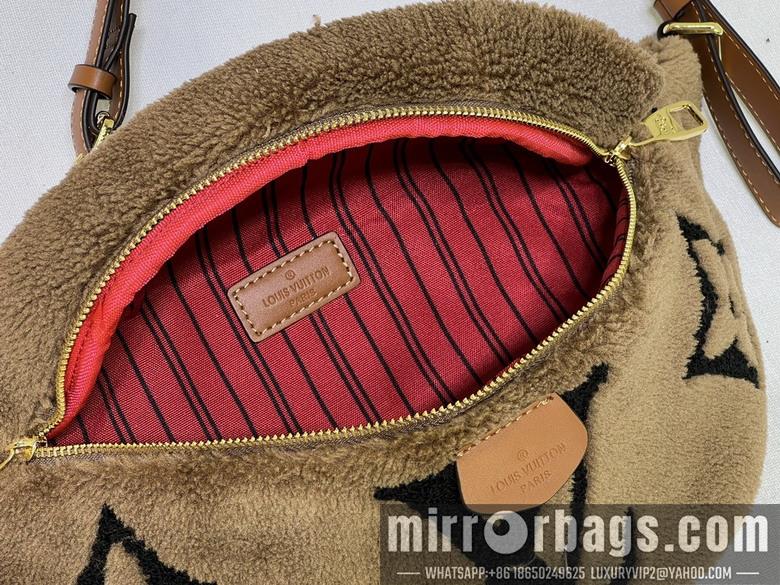 1:1 Louis Vuitton Bags Bumbag M43644 37x14x13cm ss