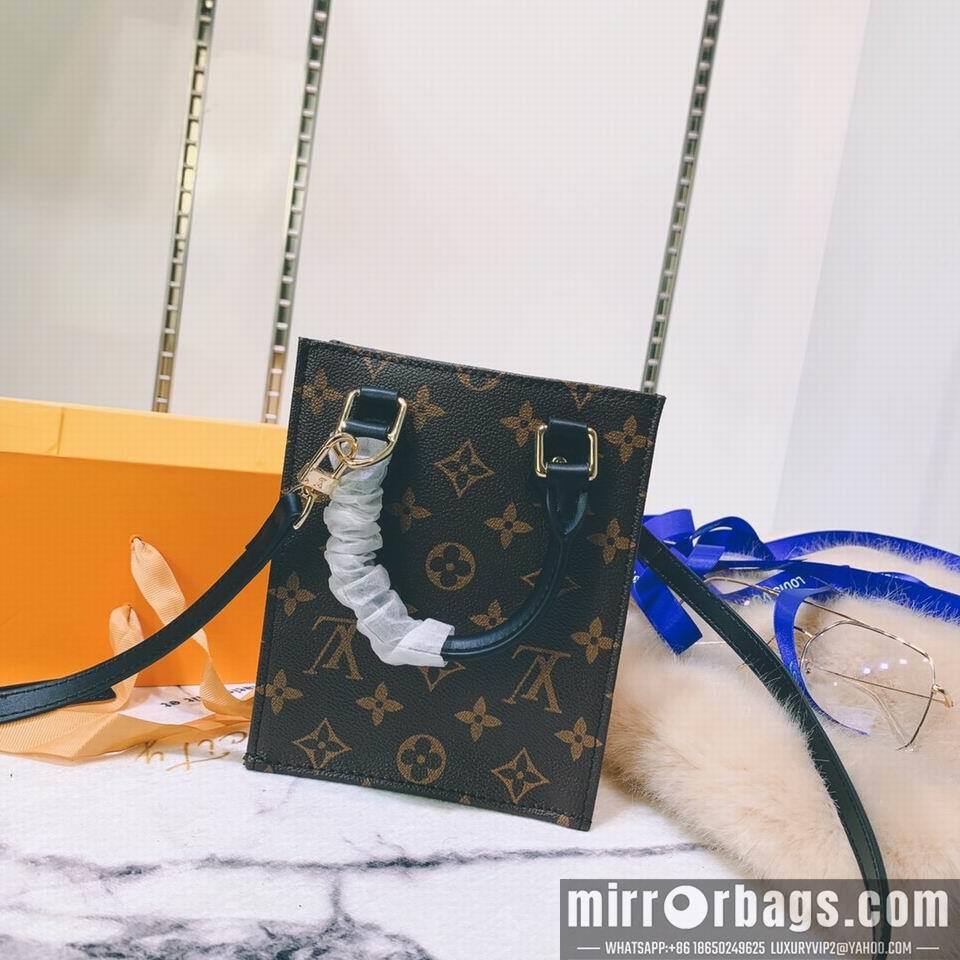 1:1 Louis Vuitton Bags Petit Sac Plat M69846 ss