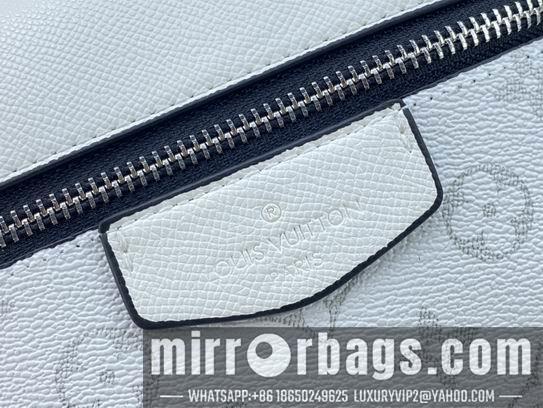 1:1 Louis Vuitton Bags Outdoor M30233 25x20x10.5cm zy3