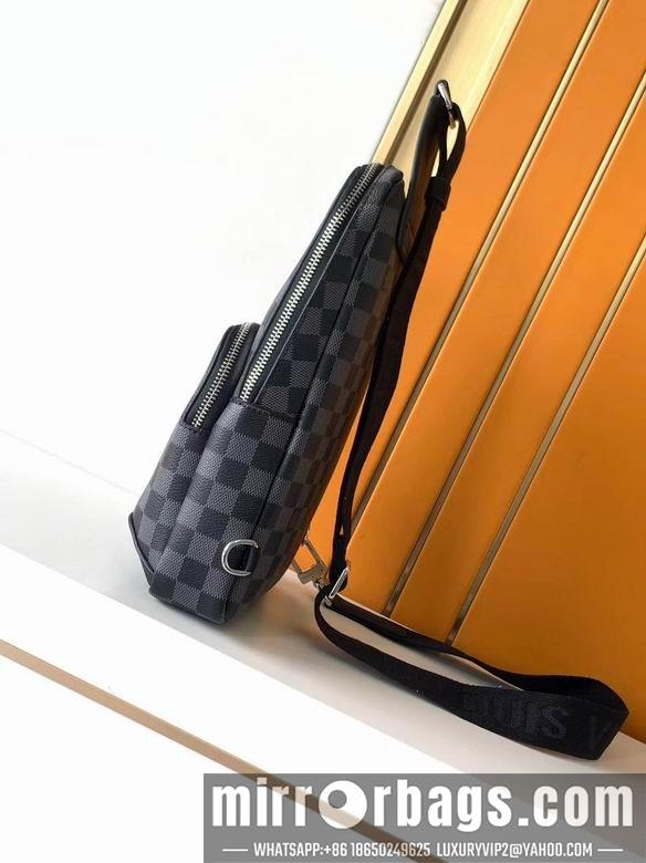 1:1 Louis Vuitton Bags 432 18X31X5cm WP 3colour