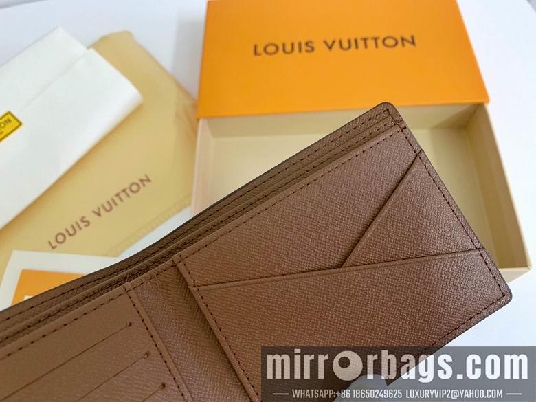 1:1 Louis Vuitton Bags 11X9cm 042221 YG 1