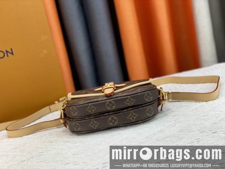 1:1 Louis Vuitton Bags M46740 20X16cm YG 2colour