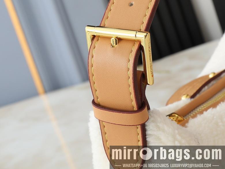 1:1 Louis Vuitton Bags Hills Pochette M11920 18.5x11x6.5cm ss1