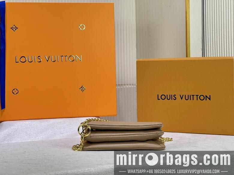 1:1 Louis Vuitton Bags Pochette Coussin M80742 20X14X8 ss