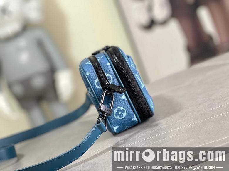 1:1 Louis Vuitton Bags M82801 11X18.5X6.5cm XM