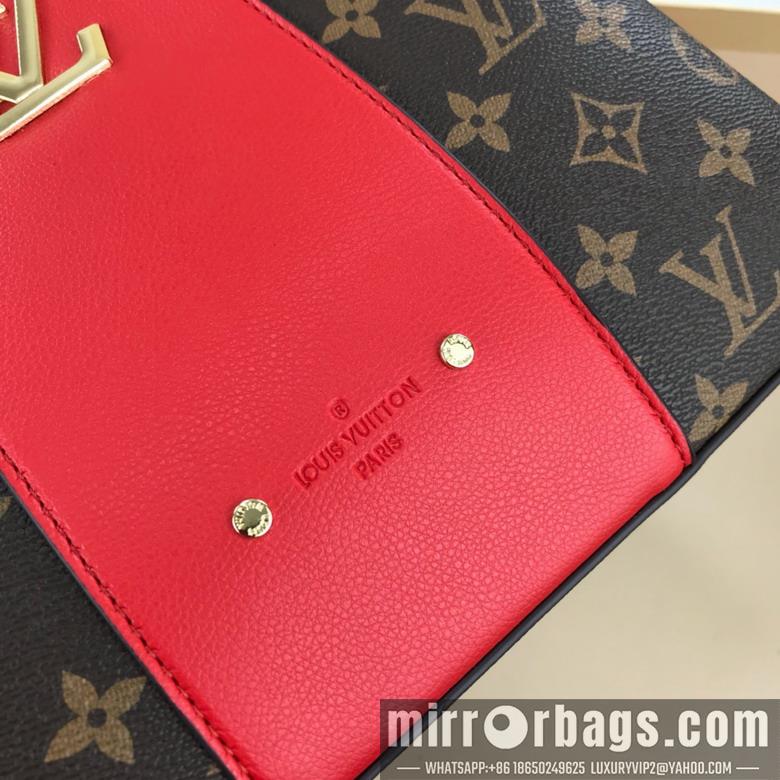 1:1 Louis Vuitton Bags 55339 30x23x13cm jj