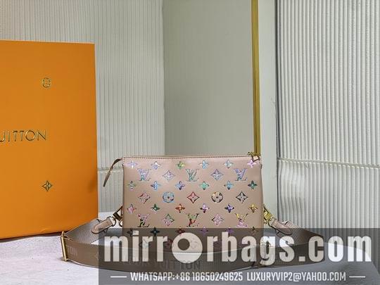 1:1 Louis Vuitton Bags Coussin M57782 M21209 26x20x12cm cs1