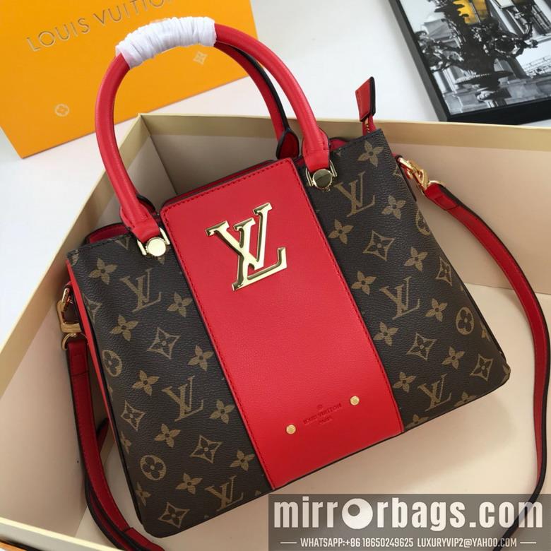 1:1 Louis Vuitton Bags 55339 30x23x13cm jj