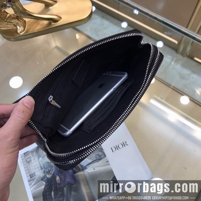 1:1 Louis Vuitton Bags 68015-5L 24X15X5cm XM