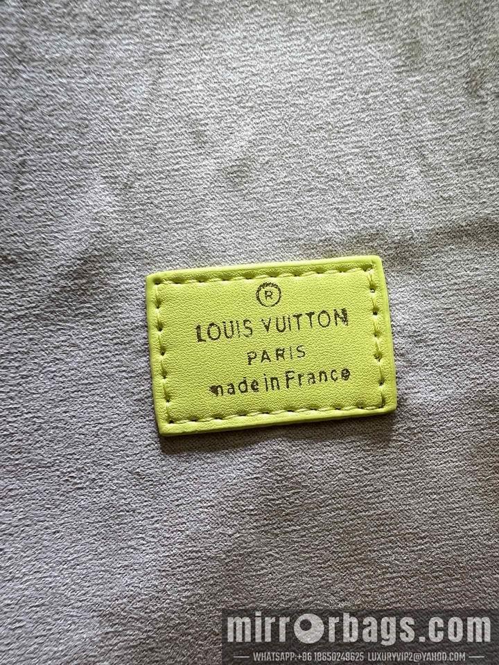1:1 Louis Vuitton Bags Coussin M57782 57790 26x20x12cm cs1