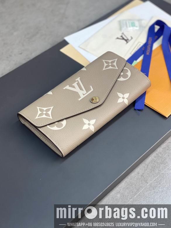 1:1 Louis Vuitton Bags M81049 19.5X10.5X2.5cm YG 2colour