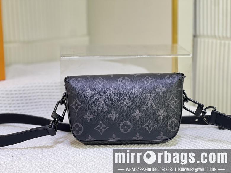1:1 Louis Vuitton Bags Pilot M83563 20x12x5.5cm ss1.