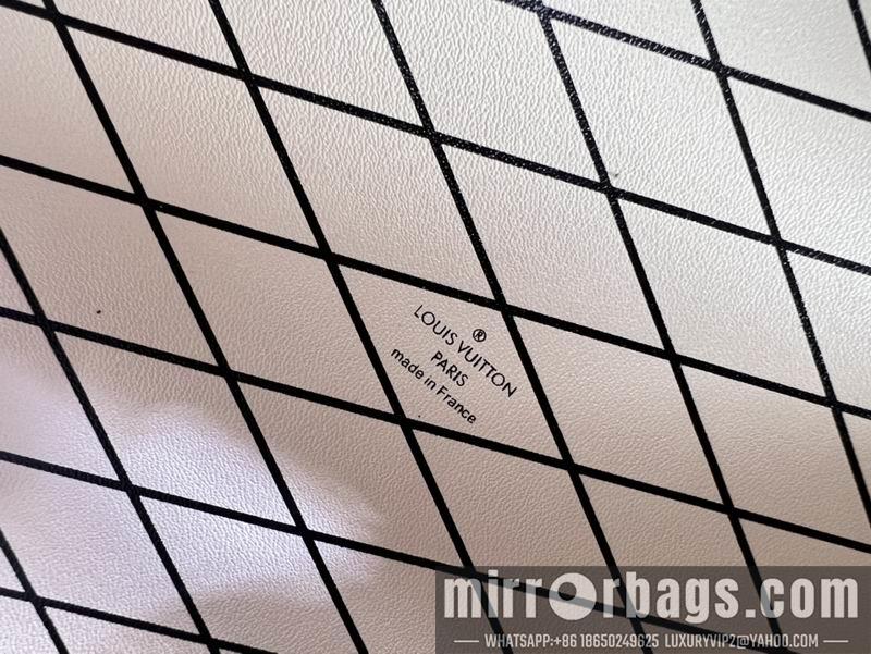 1:1 Louis Vuitton Bags Petite Malle M46309 24x16x13cm ss