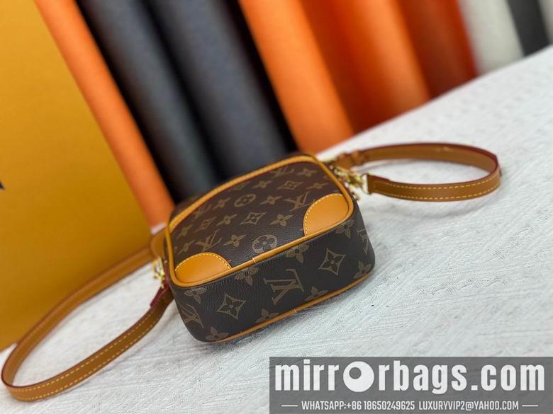 1:1 Louis Vuitton Bags M14106 21X6X16cm XMY