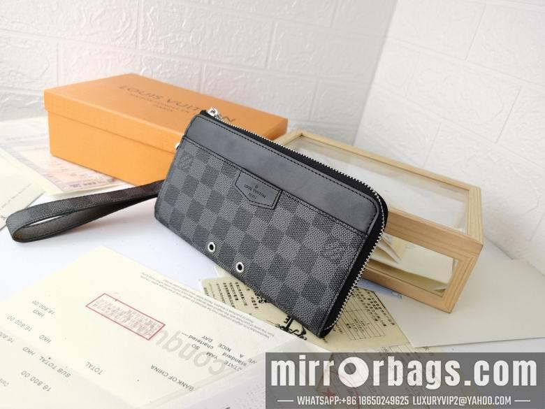 1:1 Louis Vuitton Bags M69037 19X11X3.5cm XMY 4