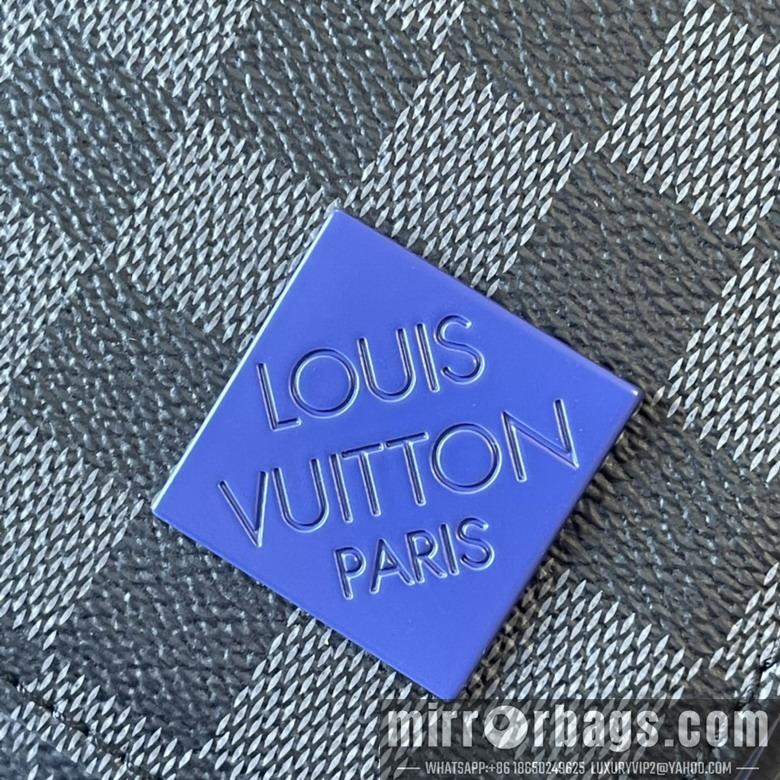 1:1 Louis Vuitton Bags District M00085 26x20x7cm ss