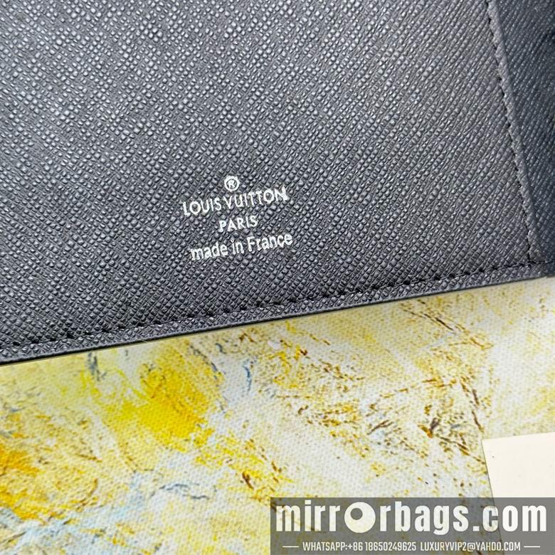 1:1 Louis Vuitton Bags M20004 14X18cm ZC 4