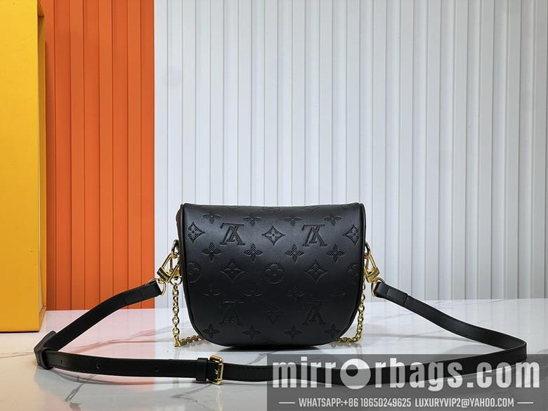 1:1 Louis Vuitton Bags Bumbag M82335 17x12x9.5cm ss1
