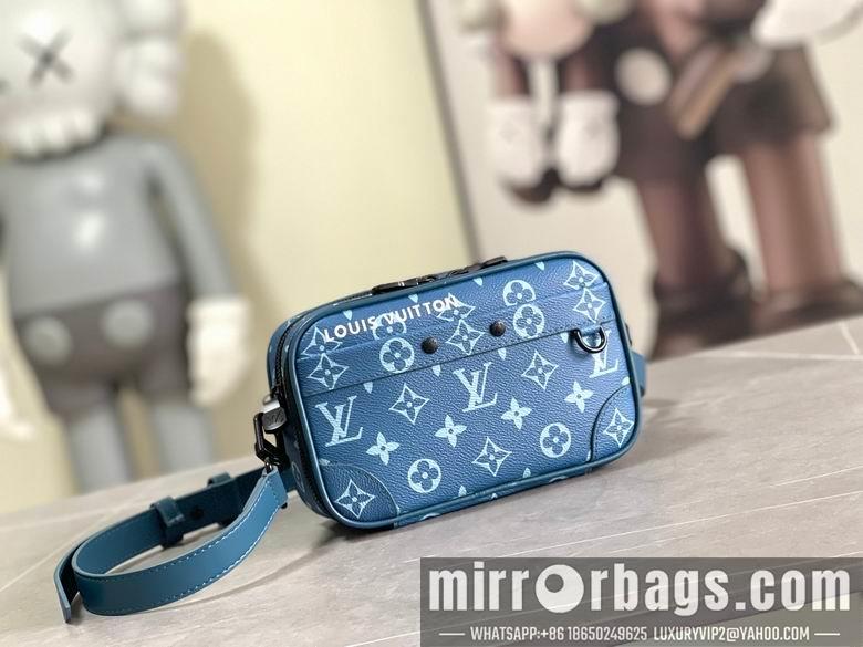 1:1 Louis Vuitton Bags M82801 11X18.5X6.5cm XM