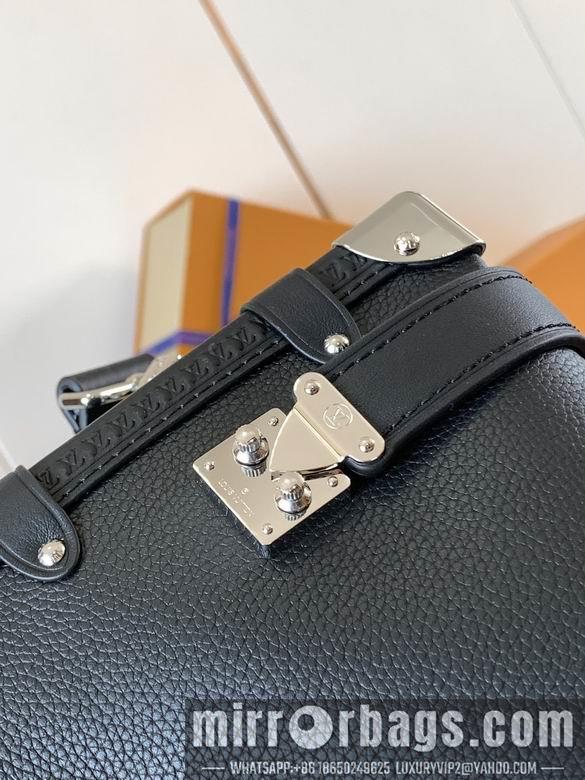 1:1 Louis Vuitton Bags M25160 M25072 M24309 21X14X6cm WP 3colour