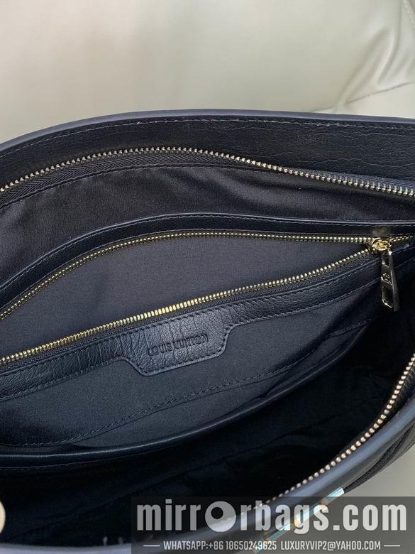 1:1 Louis Vuitton Bags 8430－1 39X29X7cm XM