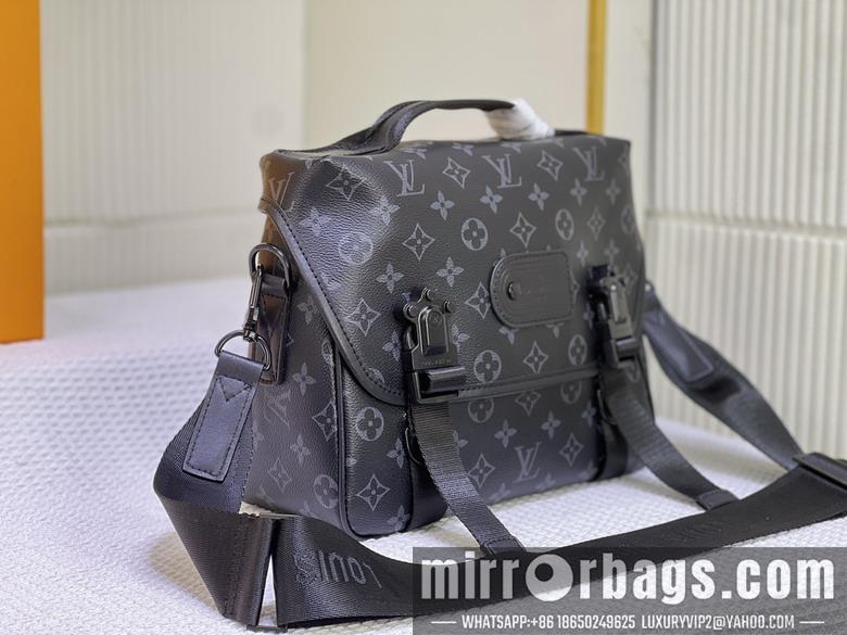 1:1 Louis Vuitton Bags Trail M46972 31x22x11cm ss1