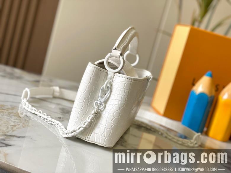 1:1 Louis Vuitton Bags Cap M23978 22x12x8cm ss
