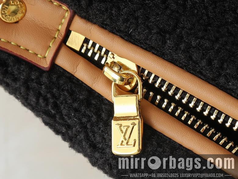 1:1 Louis Vuitton Bags Hills Pochette M11920 18.5x11x6.5cm ss