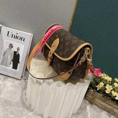 1:1 Louis Vuitton Bags M46049 25X9X15cm