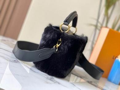 1:1 Louis Vuitton Bags Capucines M22387水貂毛21x14x8cm ss